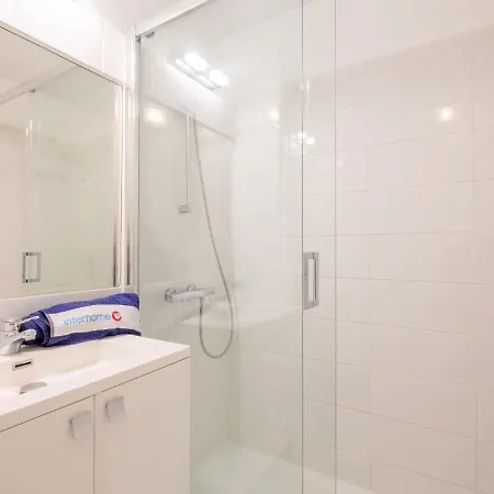 Apartamento Aigue Marine-2 By Interhome